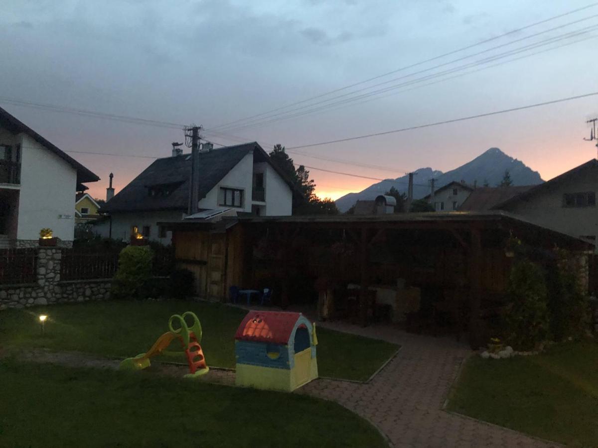 Penzion Bado Stara Lesna Luaran gambar